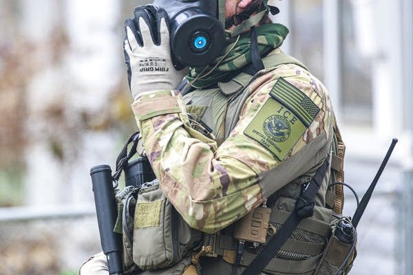 Minnesotans describe recent encounters with federal immigration enforcement