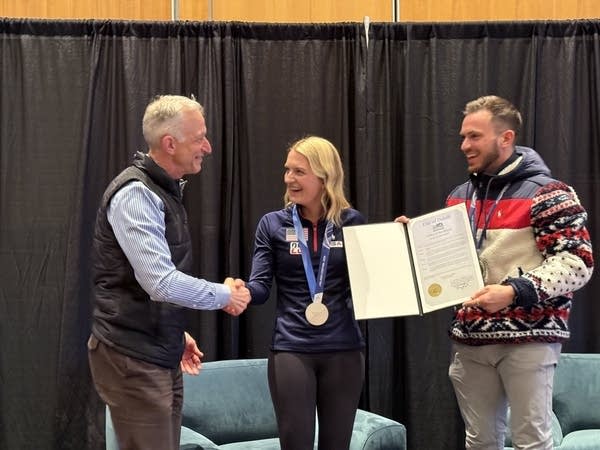 Korey Dropkin and Cory Thiesse with duluth mayor