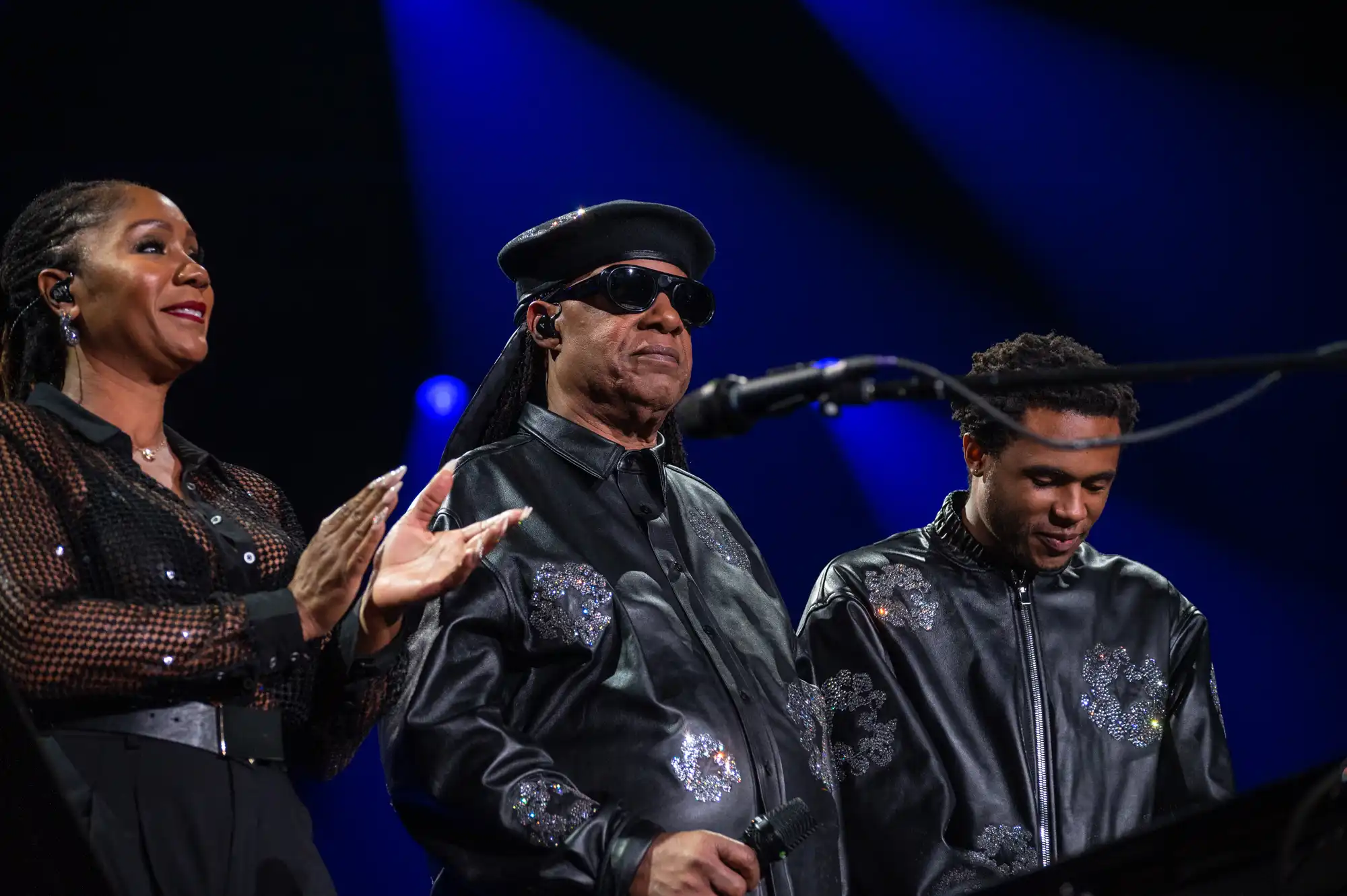 Review: Stevie Wonder spreads love and calls for peace in Minneapolis