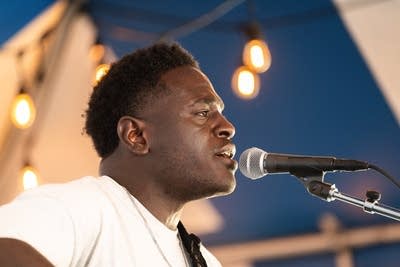 Kashus Culpepper performing on stage