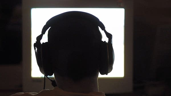 Bot? Or not?                          New California law requires disclosure