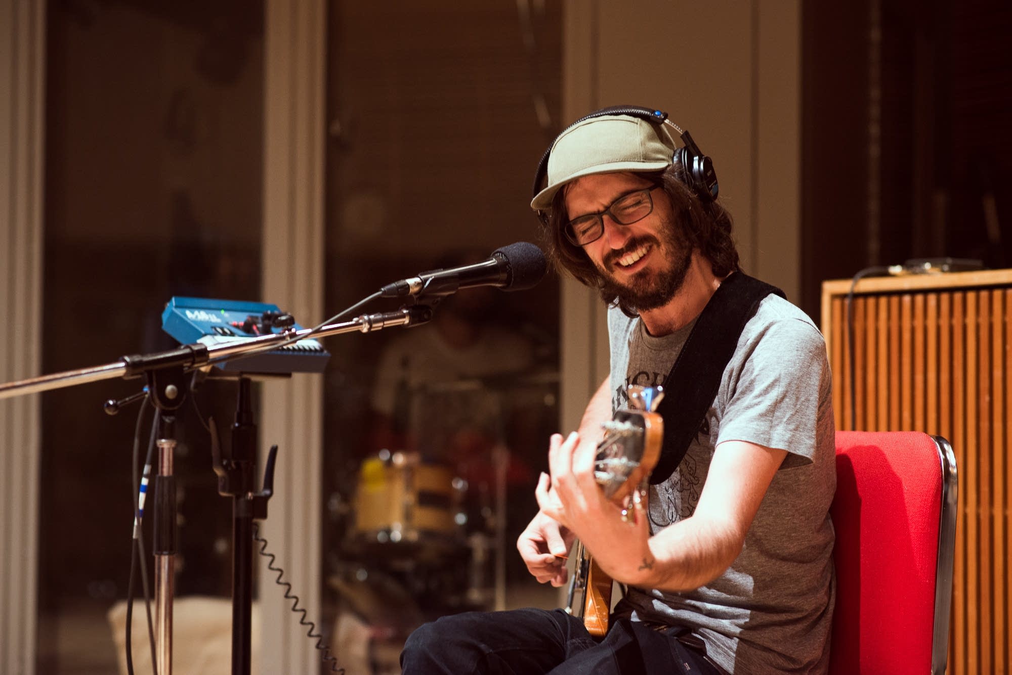 Courtney Barnett Performs Live In The Current Studio The Current
