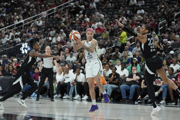 Hiedeman scores 24, Collier 20 as Lynx hold off Valkyries 78-72