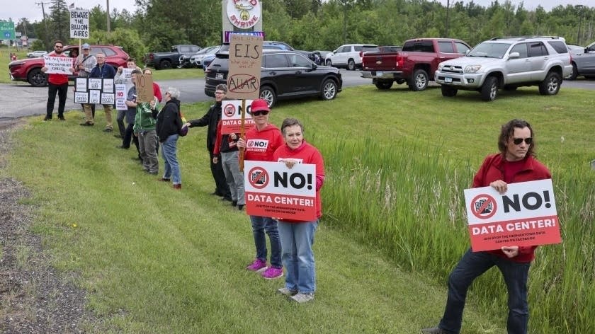 A tale of two data centers: Google hosts events in to woo residents of Hermantown and Pine Island