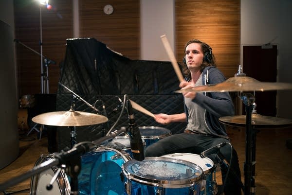 Bloodnstuff performs in The Current studios