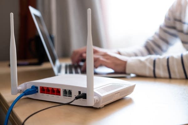 Some formerly redlined neighborhoods get the worst deal on internet, The Markup reports