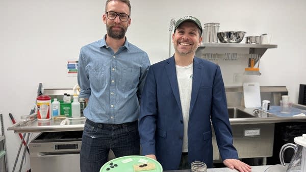 Steve Stearns (left) and Alan Perlstein (right) with their cultivated chocolate samples.
