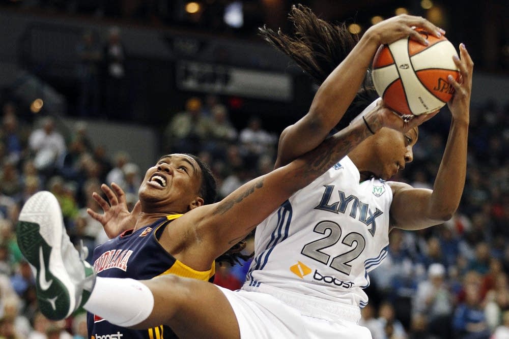 Monica Wright, Erlana Larkins