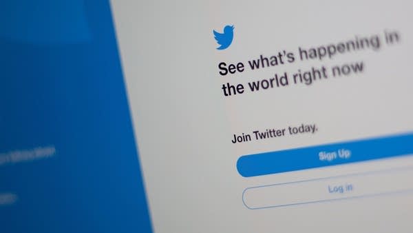 How fake Twitter accounts spread misinformation and distort conversation