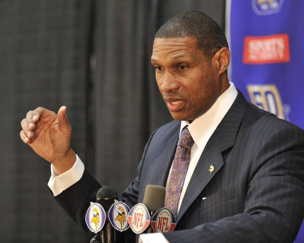 Minnesota Vikings: Leslie Frazier's Interim Position Is His First