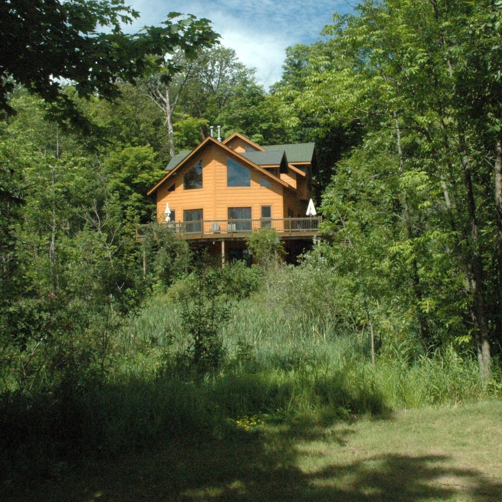 Crow Wing County Considers Rules For Vacation Rentals Mpr News