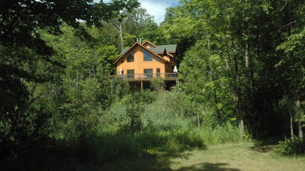 Crow Wing County considers rules for vacation rentals MPR News
