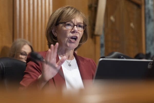 U.S. Sen. Tina Smith says she's not confident Homeland Security replacement will bring meaningful change