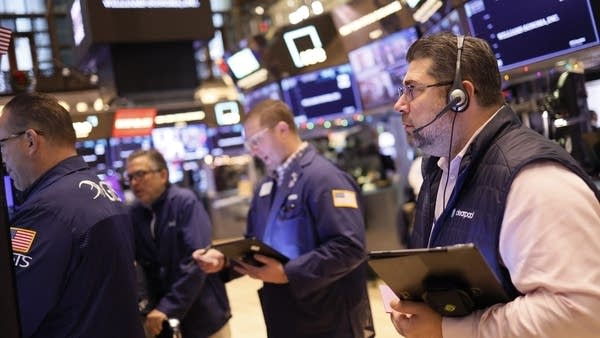 Jobs market slows in November