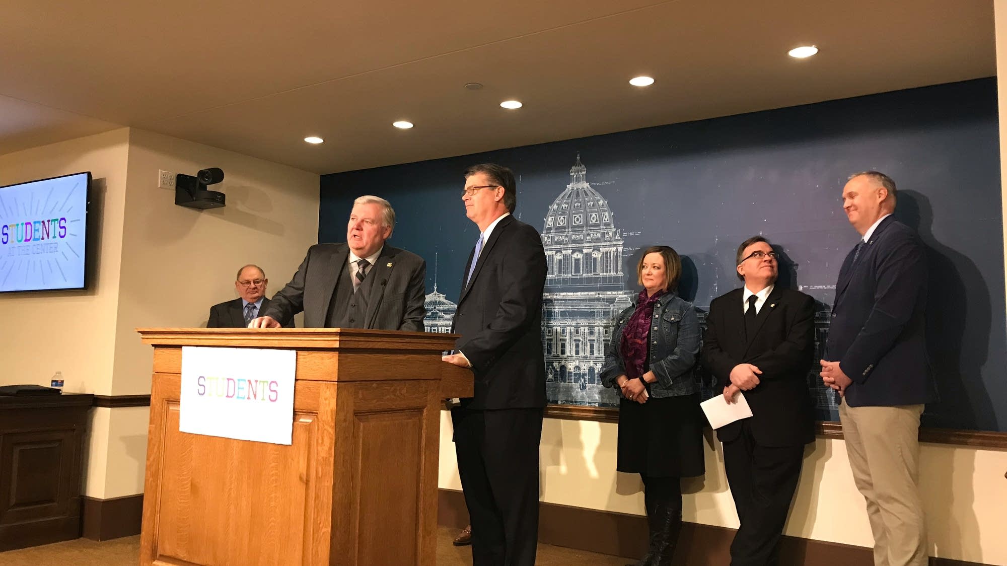 GOP, DFL lawmakers seek to trim special ed paperwork MPR News