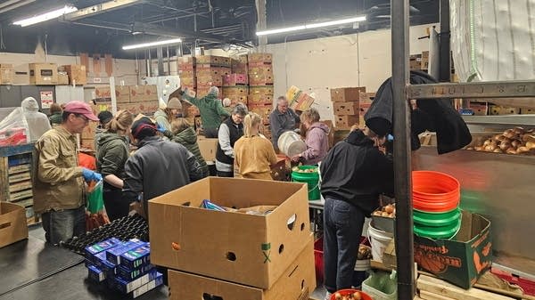 Minnesotans provide a surge of help to immigrant neighbors 