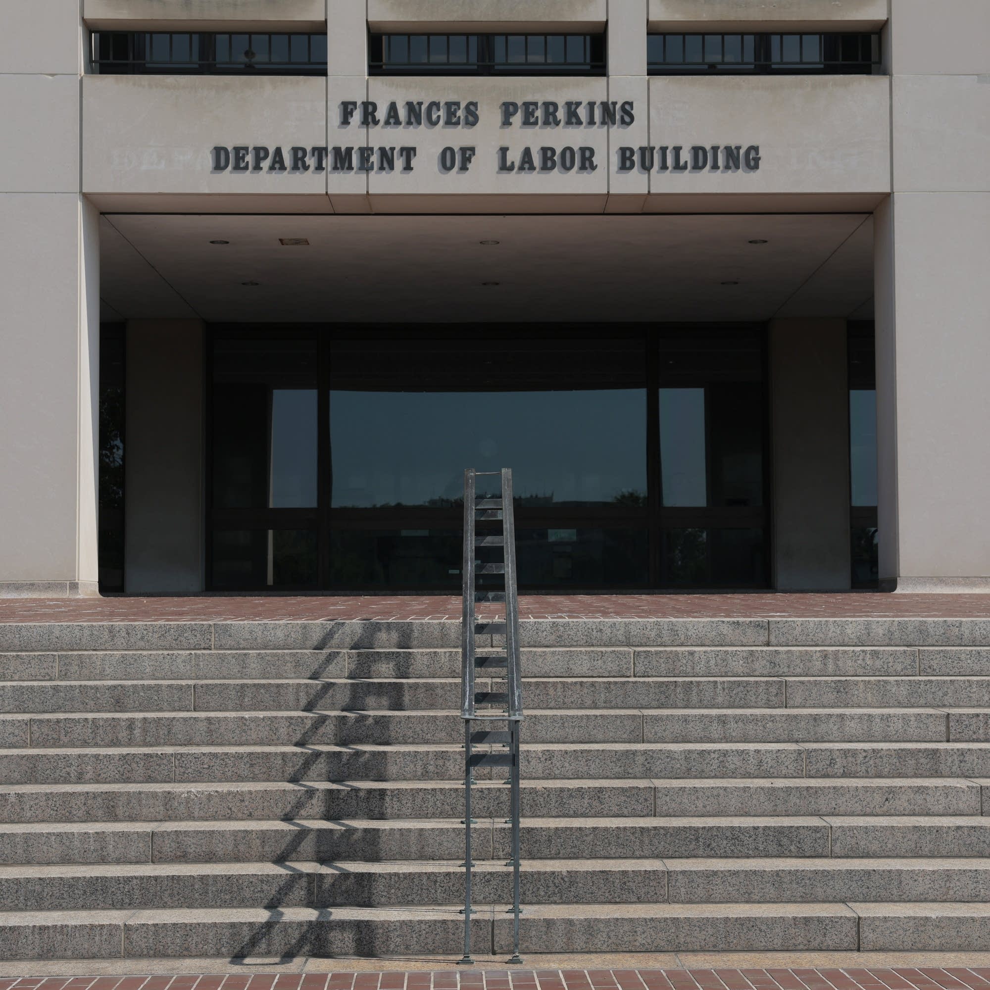 A closed federal government means no September jobs report