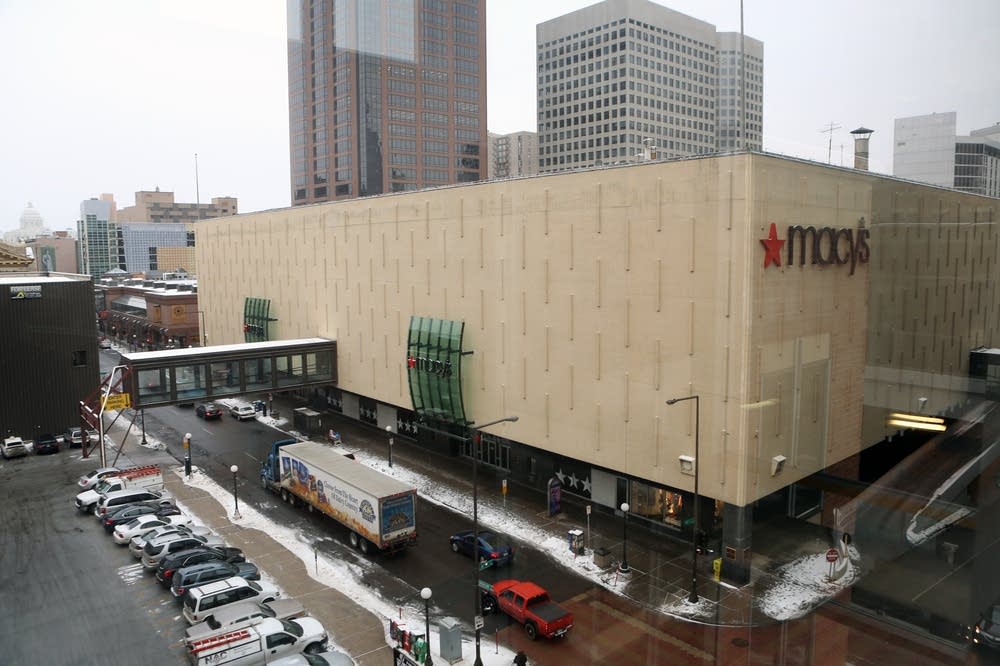 Macy's closing
