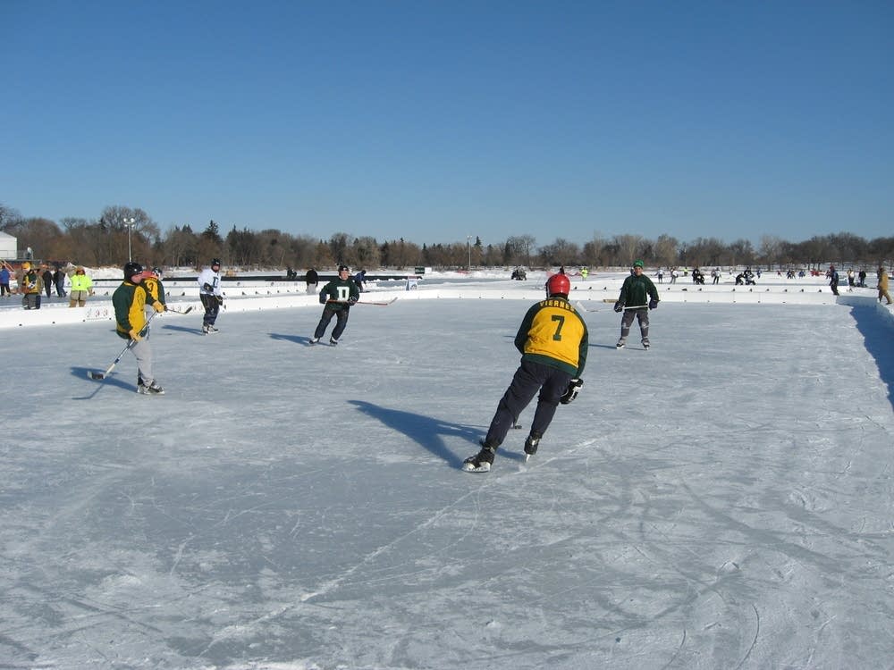 U.S. pond hockey tournament