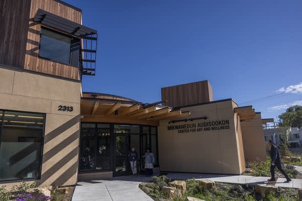 Mikwanedun Audisookon Center for Art and Wellness