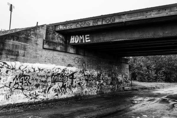 graffitti on a bridge