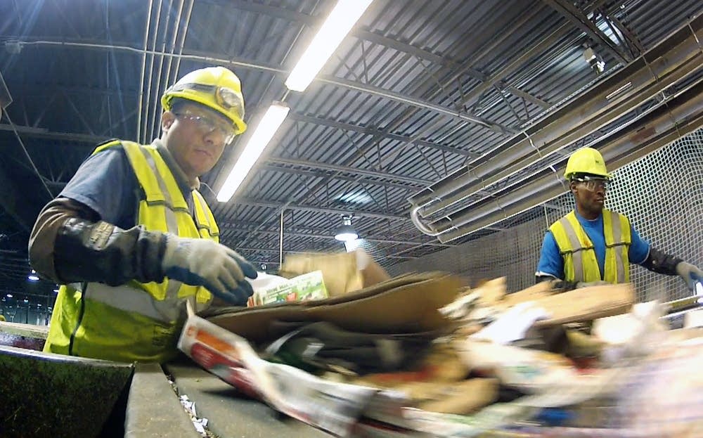 Sorting recyclables