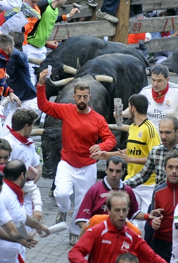 SPAIN-FESTIVAL-TOURISM-PAMPLONA