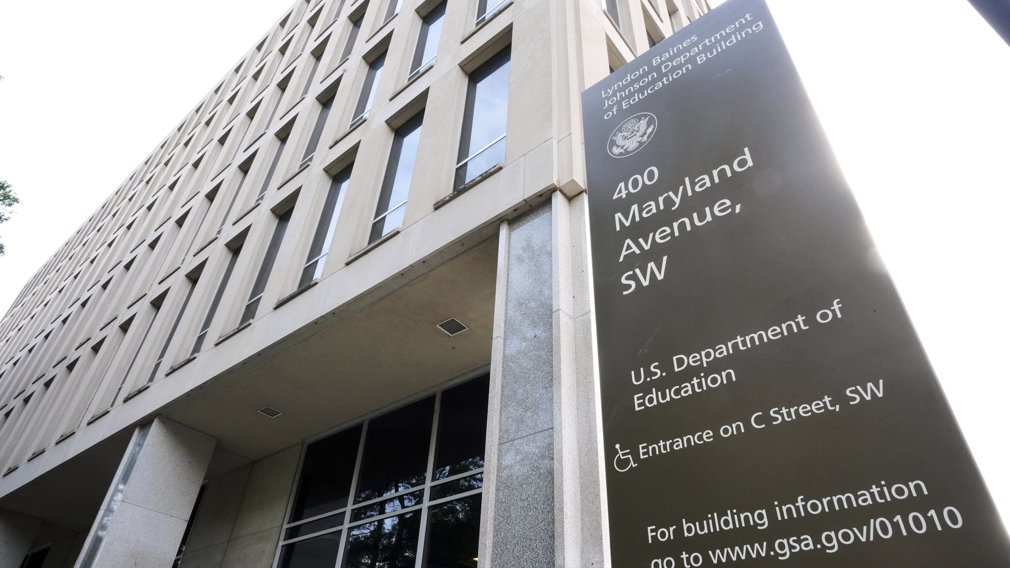 Department of Education hands off key Native American programs | MPR News