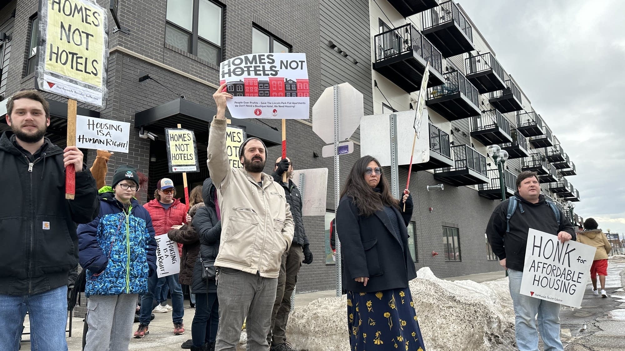 Duluth apartment-to-hotel conversion rankles residents, city officials - Vimarsana News