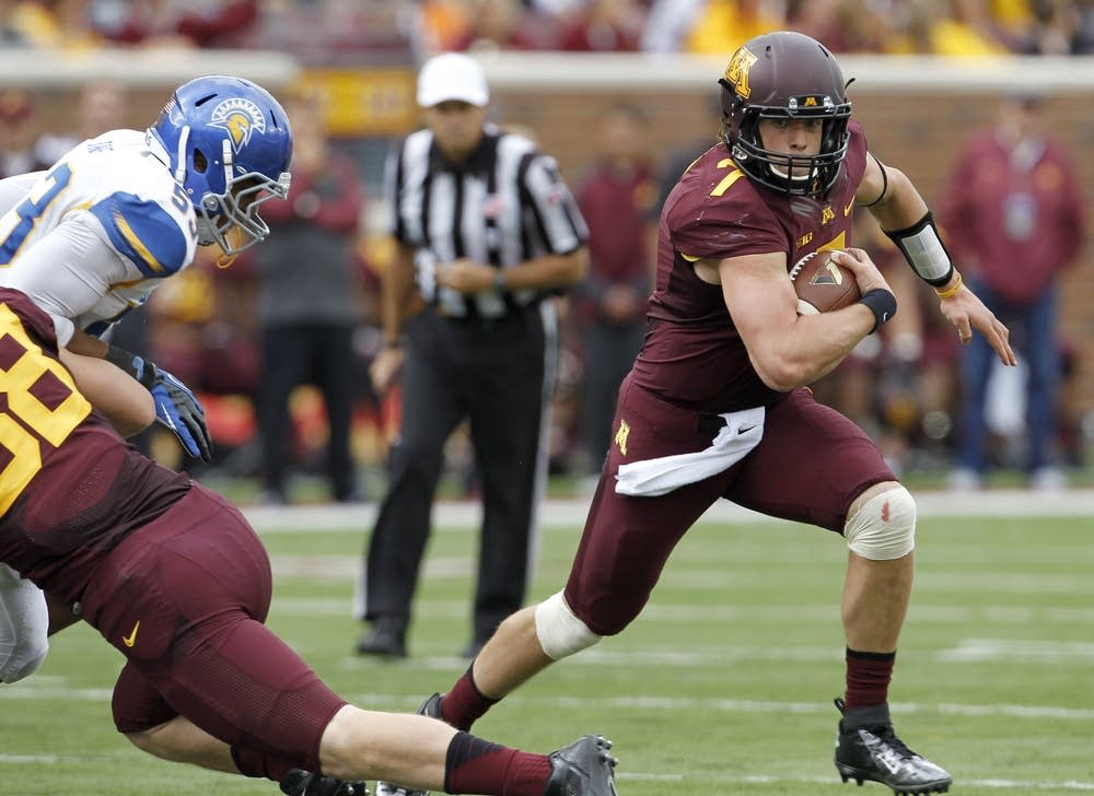 Gophers quarterback Mitch Leidner