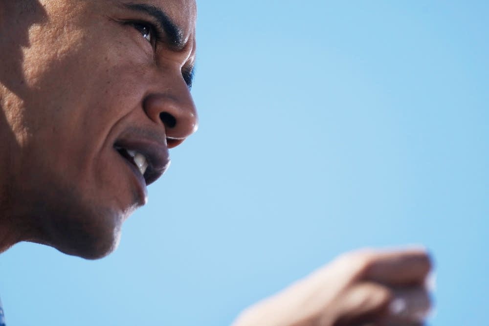 Barack Obama speaks at a rally in Florida