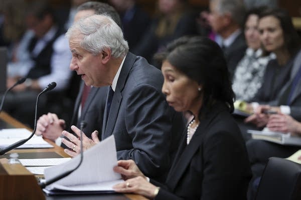 FDIC hints at who will end up paying for recent bank rescues