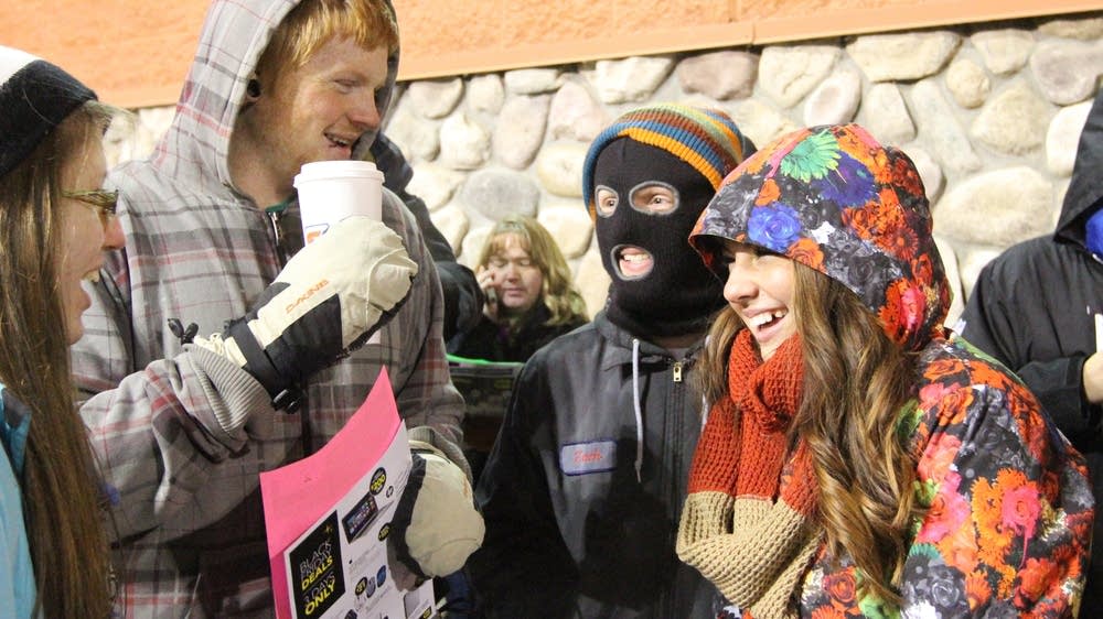 Holiday shopping marathon continues into Black Friday