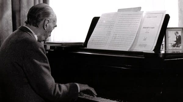 Mompou's "music of evaporation"