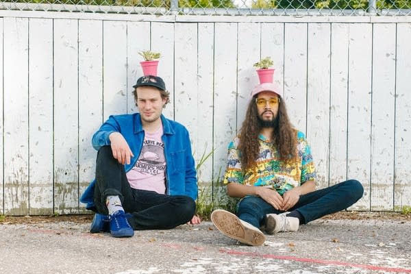 King Pari press photo