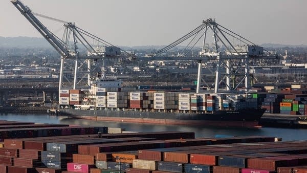 Import prices pick up in April