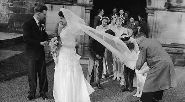 The wedding of Gwendoline Morris and William O Jones at Oswestry Parish Church. 