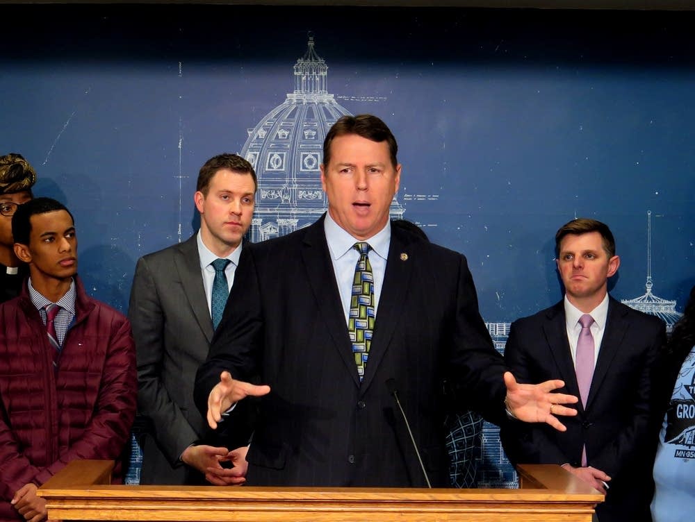 100 percent renewable energy bill gets hearing at Capitol | MPR News