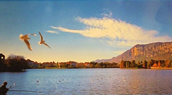 Only one thing is off about this Dianchi Lake brochure. The water is actually pea green.