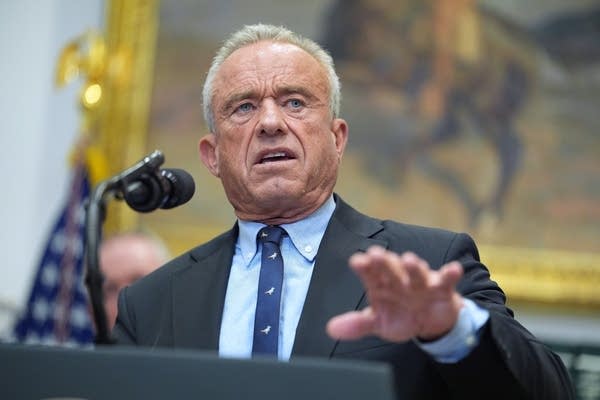 Donald Trump,Robert F. Kennedy,Jr.