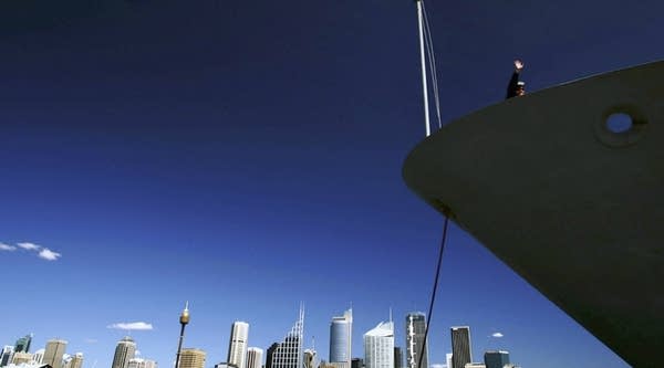 12/04/2017: Keeping tabs on Australia’s growth