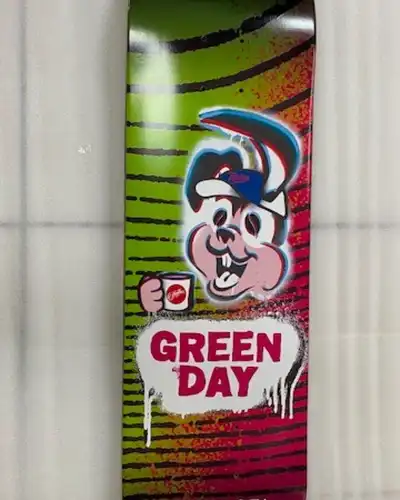 b0bca4-20240809-green-day-