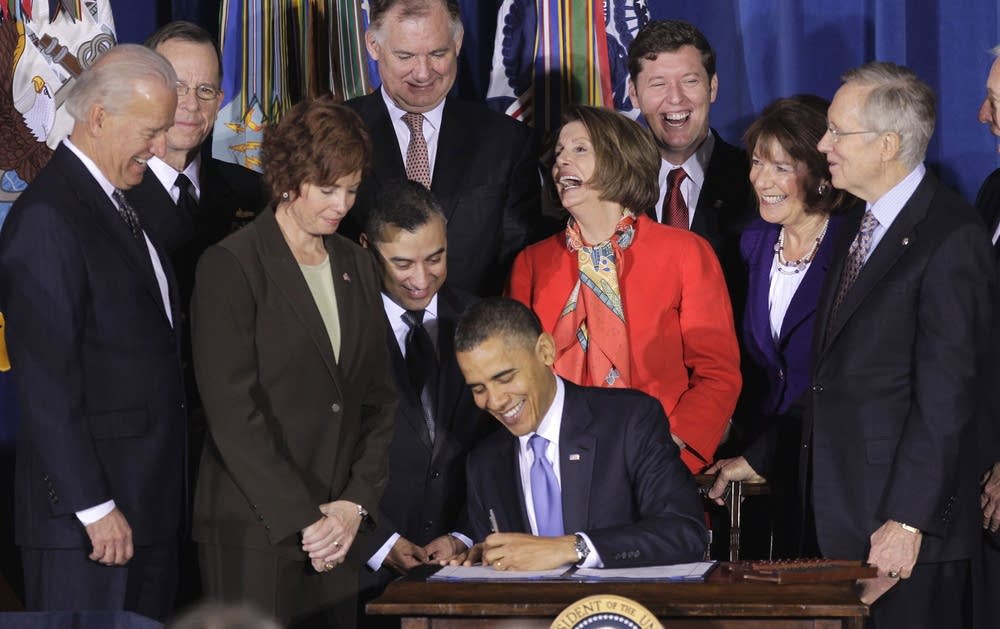 Pres. Obama signs DADT repeal
