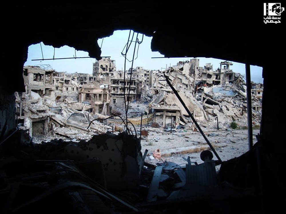 Syria, damaged buildings