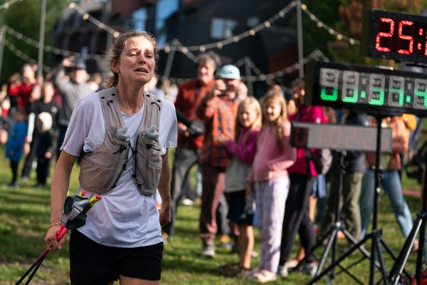 Jessie Diggins crossing the finish line