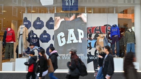 It’s hard to collect data on how much a giant "fashiontainment" campaign influenced shoppers to buy a specific product.