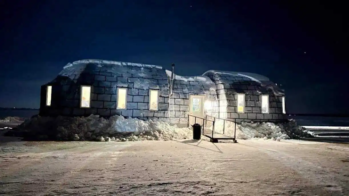 On thin ice: No Igloo Bar on Lake of the Woods — yet - Vimarsana News