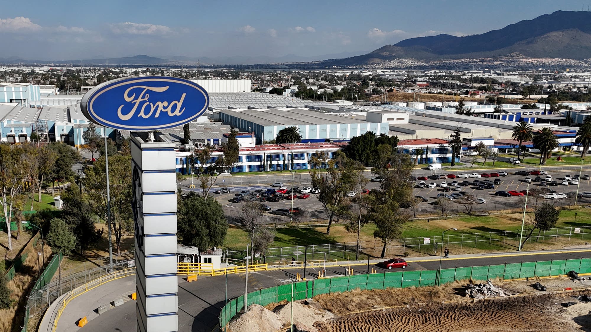 Why the auto industry needs chipmakers