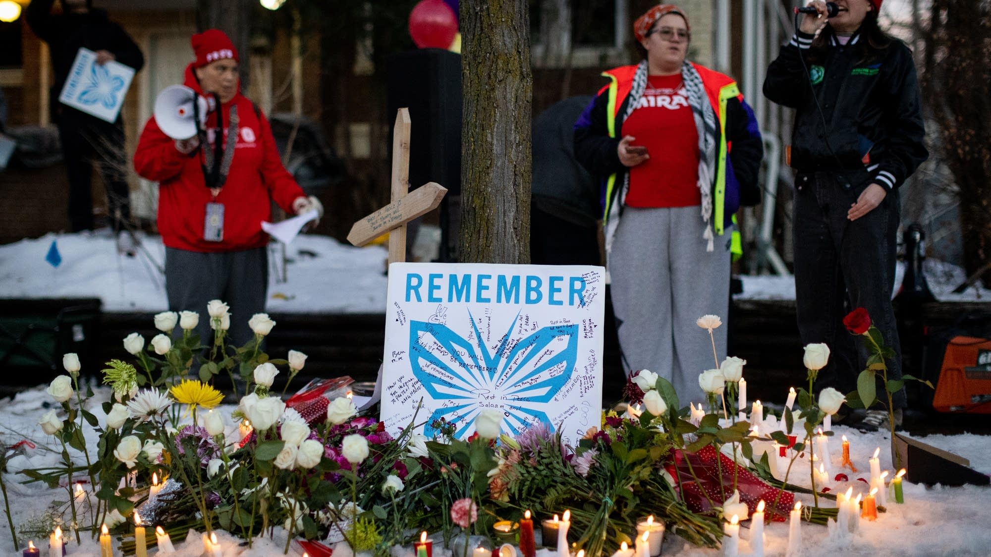 Questions, protests follow after ICE agent kills Renee Good in ...