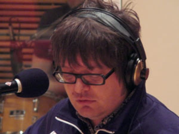 Ed Ackerson performs in The Current studios